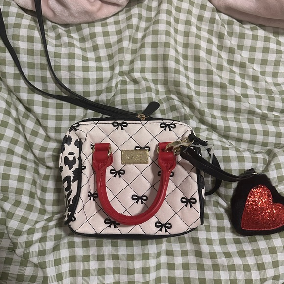 Betsey Johnson Mini Quilted Bow Crossbody Bag - Picture 2 of 8